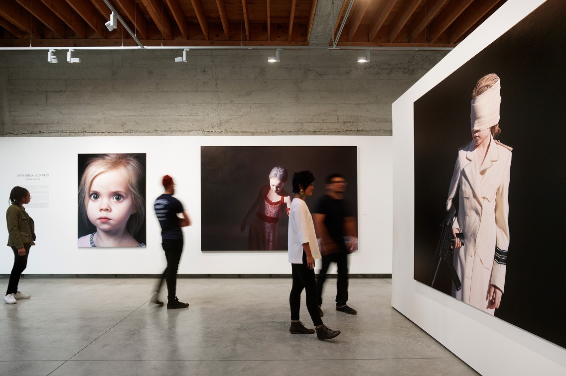 Gottfried HELNWEIN: Red Harvest