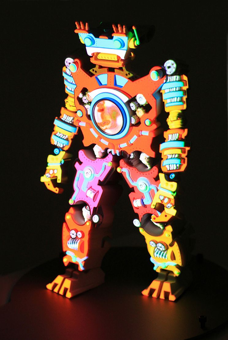 VideoMorphic Figure (Robot 5)